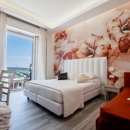 Hotel Stella D'Oro ริมินี ภายนอก รูปภาพ