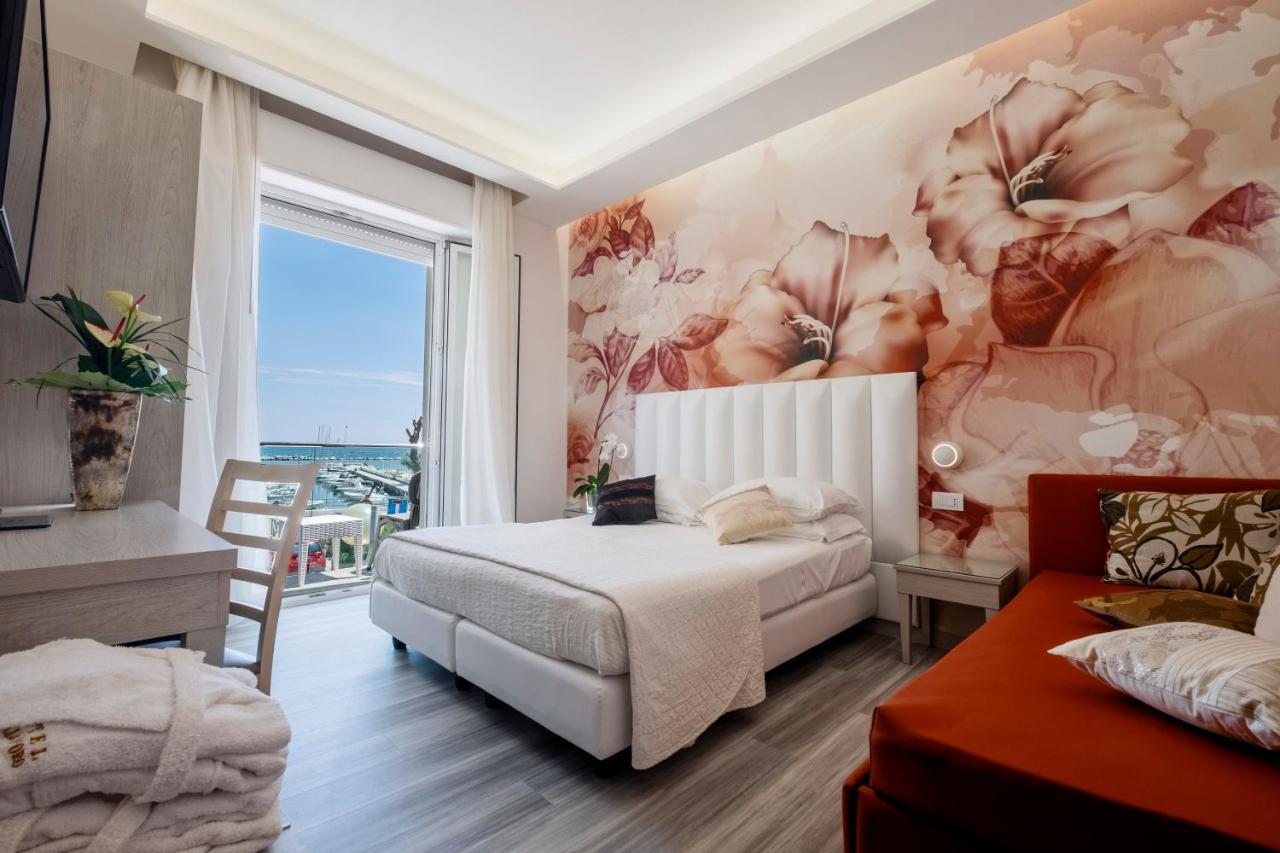 Hotel Stella D'Oro ริมินี ภายนอก รูปภาพ