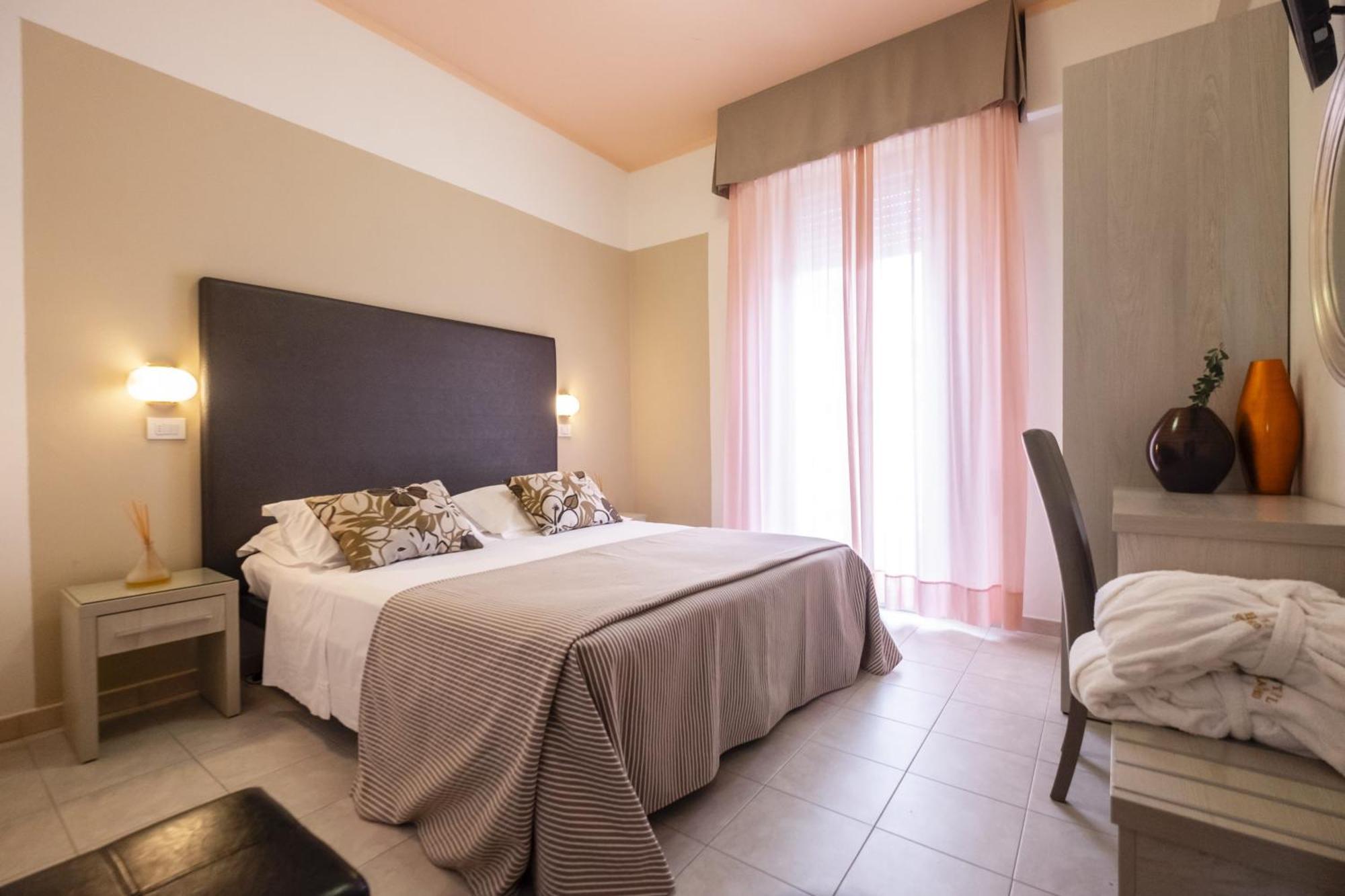 Hotel Stella D'Oro ริมินี ภายนอก รูปภาพ